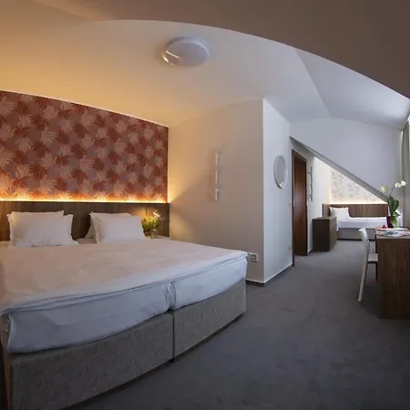 Prichovice Hotel 3*